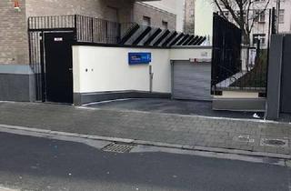 Garagen kaufen in Niddastrasse 27, 60329 Bahnhofsviertel, XXL-Garagenplatz (18 m2) in Frankfurter Innenstadt
