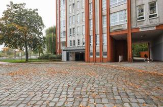 Garagen mieten in Sedanstraße, 13581 Spandau, Tiefgaragenstellplatz zu vermieten