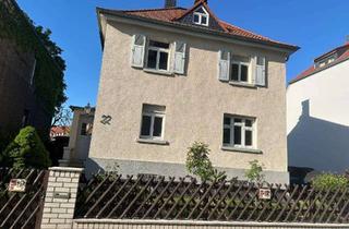 Haus kaufen in Kolpingstraße 22, 65462 Ginsheim-Gustavsburg, Günstiges, saniertes 7-Raum-Ein/ Zweifamilienhaus in Ginsheim-Gustavsburg