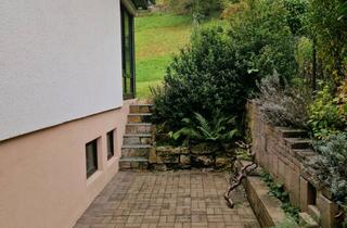 Doppelhaushälfte kaufen in 71642 Ludwigsburg, Charmante Doppelhaushälfte mit traumhaftem Weinbergblick