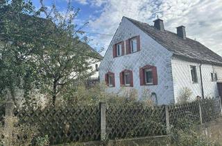 Doppelhaushälfte kaufen in 95131 Schwarzenbach am Wald, Kleine Doppelhaushälfte mit Nebengebäude in ruhige Lage bei Schwarzenbach a. W.