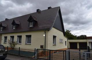 Doppelhaushälfte kaufen in 01609 Röderaue, Doppelhaushälfte in ruhiger Lage zum Verkauf