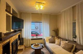 Doppelhaushälfte kaufen in 52134 Herzogenrath, Wohnen & Rendite in Einem! Kernsanierte Doppelhaushälfte mit zwei separat vermieteten Appartements