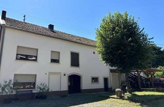 Bauernhaus kaufen in 66701 Beckingen, Ehemaliges Bauernhaus in 66701 Hargarten
