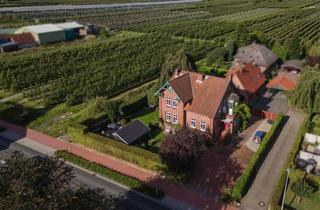 Villa kaufen in 21635 Jork, Herrschaftliche Landhausvilla aus der Jahrhundertwende - Altländer Charme mit stilvollem Interieur