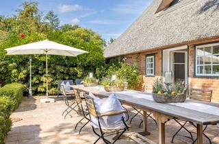 Haus kaufen in 23820 Pronstorf, Liebevoll renoviertes Fachwerkhaus unter Reet – mit optionalem Baugrundstück