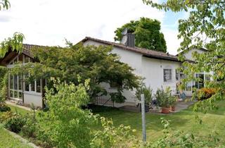 Haus kaufen in 79219 Staufen im Breisgau, Bungalow auf großem Grundstück mit vielfältigen Gestaltungsmöglichkeiten