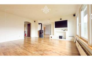 Einfamilienhaus kaufen in 72218 Wildberg, Großzügiges Einfamilienhaus mit Einliegerwohnung, Doppelgarage und Garten