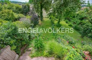 Reihenhaus kaufen in 82256 Fürstenfeldbruck, Top-Lage trifft Wohnkomfort: Gepflegtes Reihenhaus mit viel Freiraum