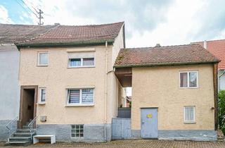 Haus kaufen in 97900 Külsheim, Anleger aufgepasst: vermietete DHH in der Stadtmitte von Külsheim zvk., ca. 68 m² Wfl.