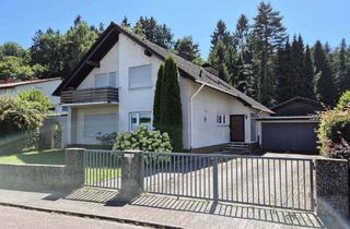 Haus kaufen in 66849 Landstuhl, Großzügiges Wohnhaus in Waldrandlage mit vielfältigen Möglichkeiten