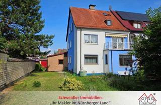 Doppelhaushälfte kaufen in 91233 Neunkirchen, Großzügige Doppelhaushälfte zum Sanieren in Neunkirchen sucht kreative Köpfe