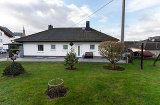 Einfamilienhaus kaufen in 56412 Heilberscheid, Modernes Einfamilienhaus mit Einliegerwohnung und Garagen