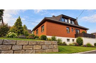 Haus kaufen in 57584 Wallmenroth, Bungalow mit ausgebauten Dachgeschoss und Gewerberaum sucht ….. Sie!