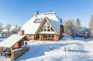 Haus kaufen in 19246 Zarrentin, Reetdachhaus mit Charakter - modernes Wohnen in malerischer Umgebung