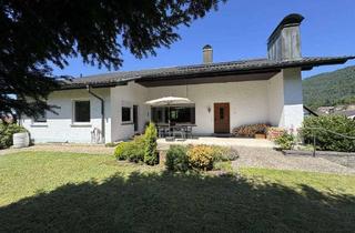 Einfamilienhaus kaufen in 76597 Loffenau, Repräsentatives, großzügiges Einfamilienhaus mit Einliegerwohnung in Bestwohnlage mit großem,