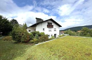 Einfamilienhaus kaufen in 76597 Loffenau, Repräsentatives, großzügiges Einfamilienhaus mit Einliegerwohnung in Bestwohnlage mit großem, parkäh