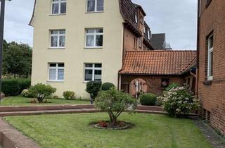 Mehrfamilienhaus kaufen in 24159 Pries, Kiel-Friedrichsort: 2 Mehrfamilienhäuser auf einem Grundstück.