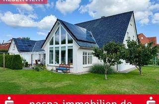 Einfamilienhaus kaufen in 25821 Bredstedt, Reserviert: Gepflegtes Einfamilienhaus mit Garage, Carport, Wintergarten, PV-Anlage!
