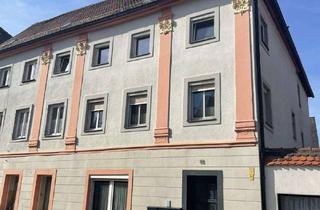 Haus kaufen in 91792 Ellingen, Saniertes Dreifamilienhaus im Ortskern von Ellingen !