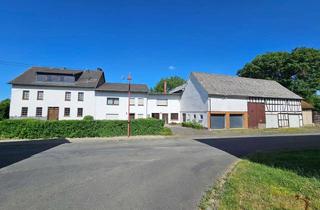 Mehrfamilienhaus kaufen in 56271 Mündersbach, Großes Mehrfamilienhaus auf weitläufigem Gartengrundstsück in ruhiger Ortsrandlage, ideal für Pfe...