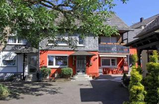 Haus kaufen in Schulstraße 11, 55626 Bundenbach, Harmonie im Grünen – Haus und Garten im Einklang!