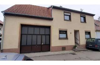 Einfamilienhaus kaufen in 76661 Philippsburg, Gemütliches Einfamilienhaus mit großem Hof, Abstellfächen und Garten, gepflegter Zustand - vermietet