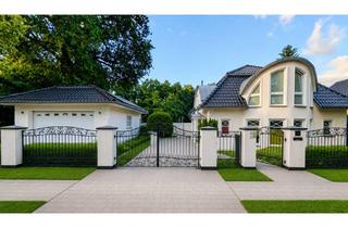 Villa kaufen in 16548 Glienicke, Luxuriöse Villa auf 3000 qm Parkgrundstück mit Doppelgarage, beh. überdachten Pool, Sauna v. Klafs