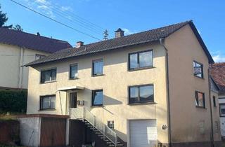 Haus kaufen in Hauptstraße 45, 66909 Herschweiler-Pettersheim, Zweifamilienhaus mit Garagen, Balkon und Gartenterrasse