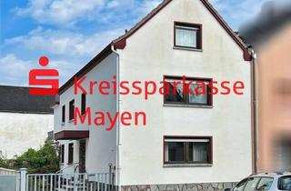 Doppelhaushälfte kaufen in 56220 Urmitz, Wohnhaus mit kleinem Garten in ruhiger Wohnlage