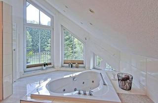 Haus kaufen in 96523 Steinach, Ein Zuhause für Ihre Träume: Luxusleben mit Sauna, Kamin & Blick ins Grüne!