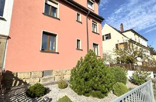 Doppelhaushälfte kaufen in 95447 Altstadt, Doppelhaushälfte mit 3 Garagen, Wintergarten, Balkon und kleinem Garten! In guter Lage, Stadtteil Gl