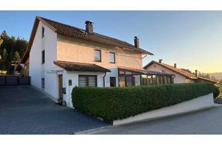 Einfamilienhaus kaufen in Neigerhöhe 18, 94209 Regen, Ankommen & aufladen: Einfamilienhaus mit 2 Wintergärten + Photovoltaik