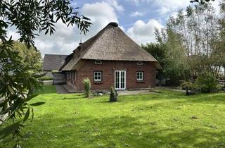 Haus kaufen in 25856 Hattstedt, Reetdachhaus mit 2WE mit Tradition in Hattstedt