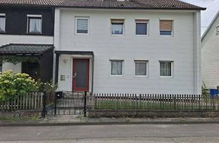Doppelhaushälfte kaufen in 71277 Rutesheim, Doppelhaushälfte mit 2 separaten Wohnungen zu verkaufen