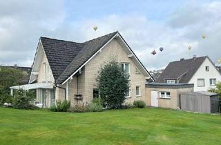 Einfamilienhaus kaufen in 59581 Warstein, Hier wohnen Sie einfach nur gut und schön! Einfamilienhaus mit viel Platz und großem Garten in