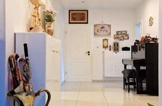 Haus kaufen in Dorfstraße 19, 25499 Tangstedt, Modernisiertes 1-2 Familienhaus über 200qm Wohnfläche.Mietkauf möglich mit einer Anzahlung