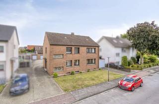 Einfamilienhaus kaufen in 44581 Castrop-Rauxel, Großes Einfamilienhaus mit separatem Werkstattgebäude und 4 Garagen