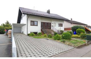 Haus kaufen in 74934 Reichartshausen, Viel Platz für Ihre Wohnideen – Zweifamilienhaus mit Ausbaupotenzial in Reichartshausen