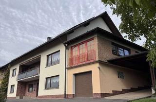 Haus kaufen in 36381 Schlüchtern, Charmantes Zweifamilienhaus in Elm – großzügig und gepflegt