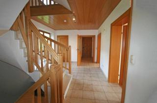 Einfamilienhaus kaufen in 84163 Marklkofen, Freistehendes Einfamilienhaus im gemütlichen Landhausstil