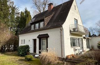 Einfamilienhaus kaufen in Schulerstraße 12, 82131 Gauting, renovbed. freistehendes Einfamilienhaus auf großem, gut geschnittenen Grundstück in Stockdorf