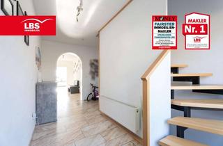 Einfamilienhaus kaufen in 59581 Warstein, Wohnen mit Aussicht – Einfamilienhaus mit Einliegerwohnung in Warstein