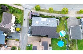 Einfamilienhaus kaufen in 53567 Buchholz, Modernes Einfamilienhaus: Pool, PV-Anlage, Garten, Kamin und Ausbaumöglichkeit in Buchholz