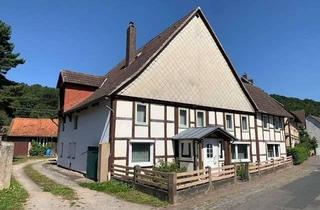Haus kaufen in 37640 Golmbach, Ländliches Fachwerkhaus mit Scheune und schönem Grundstück