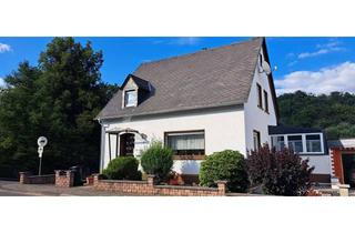 Haus kaufen in Poststraße, 55624 Rhaunen, Haus in ruhiger Lage im idyllischen Rhaunen/ Hunsrück 6-7 Zimmer 4 Kellerräume Garage Wiese/Garten