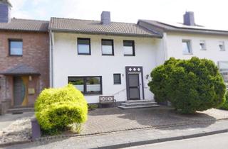 Reihenhaus kaufen in Eutiner Straße, 47829 Uerdingen, Grüne Ruhe trifft Stadtnähe - Reihenhaus mit Wohlfühlfaktor