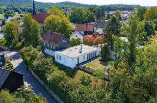 Haus kaufen in 96472 Rödental, Außergewöhnliches Wohnensemble in Rödental-Einberg: Historisches Wohnhaus mit modernem Bungalow