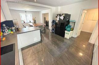 Einfamilienhaus kaufen in 93093 Donaustauf, Modernisiertes EFH mit PV-Anlage, Loggia Garage zentral in Donaustauf **Provisionsfrei**