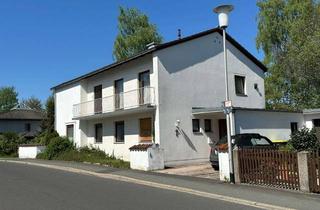 Villa kaufen in 95100 Selb, Ehem. Unternehmervilla mit ansprechendem Grundriss & viel Potenzial - ca. 185 m² WFL - sanierungsbed